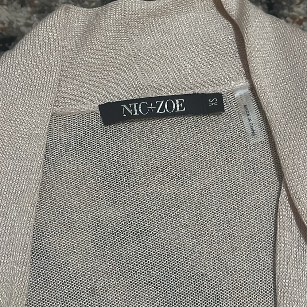 NWOT. Nic+Zoe Elegant Cream featherlight thin Sweater Cardigan. size XS. Silk. - Picture 2 of 6